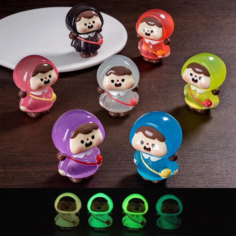 Simpatica bambola treccia di funghi ornamenti luminosi decorazione in resina di cartone animato micro ornamento paesaggistico mini decorazione artigianale fai da te