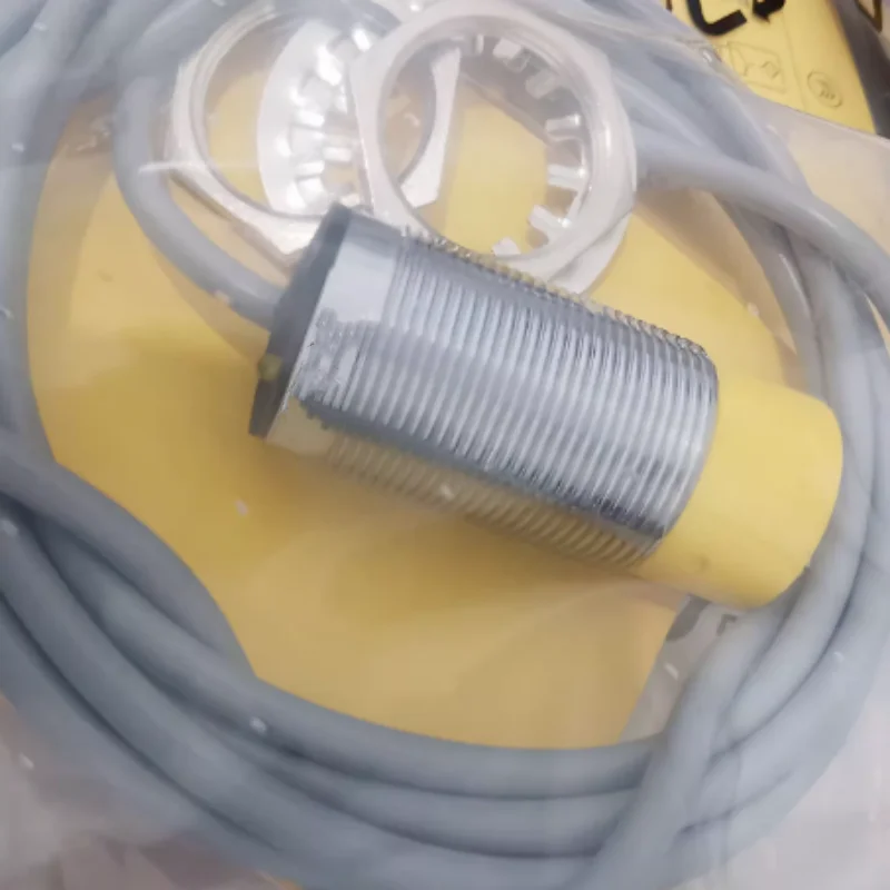 

Совершенно новый оригинальный датчик BI10U-M18-AP6X-H1141 BI10-G30K-AP6X-H1141 Bi10-M30E-AP6X-H1141 Би10-М30-AP6X-H1141 Би10-М30-AD4X