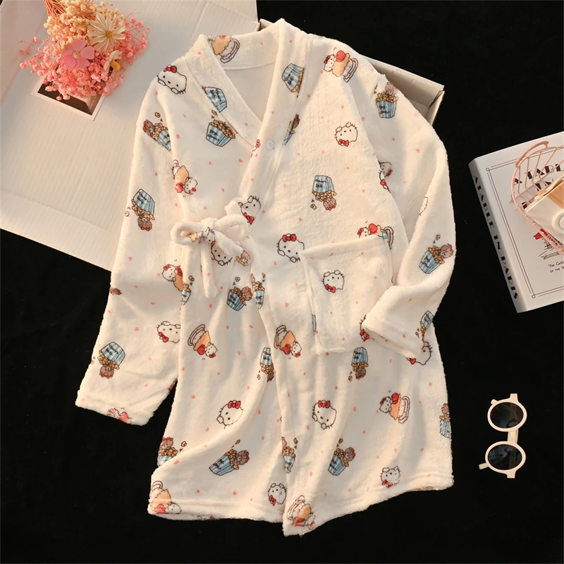 أنيمي كيتي الأطفال ليلة رداء Kawaii الفتيات موضة طباعة أفخم الوالدين والطفل أربعة مواسم البشكير الكورية الكرتون ملابس المنزل