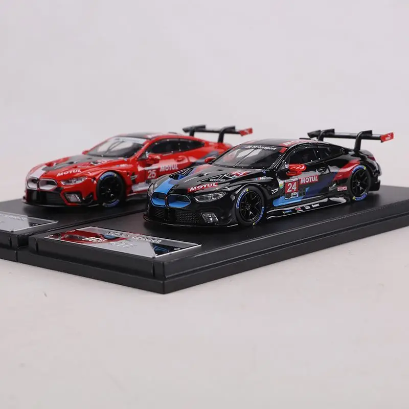 En stock : Modèle de voiture de course M8 en alliage 1:64, modèle statique en métal moulé sous pression, objet de décoration créatif, cadeau de vacances