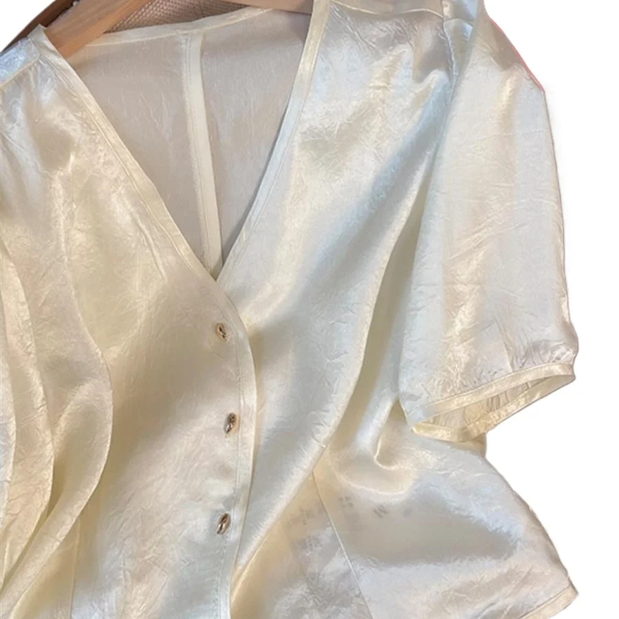 

Pleated Short-sleeved Top Women's Summer New Design Temperament V-neck Single-breasted Cardigan Chic Shirt Trendy Cw27902