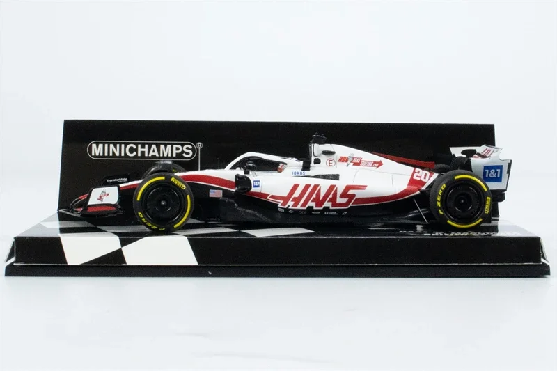 MINICHAMPS 1:43 HAAS F1 TEAM VF-22 KEVIN MAGNUSSEN / MICK SCHUMACHER FIRST POINTS BRITISH GP Resin Model Car