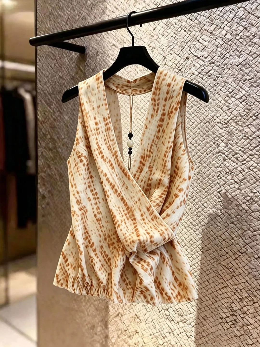 Floral Tie Waist V-Neck Sleeveless Vest 2026 Summer Slim Fit Versatile Women's Top Elegant Style Casual Comfortable Fabric