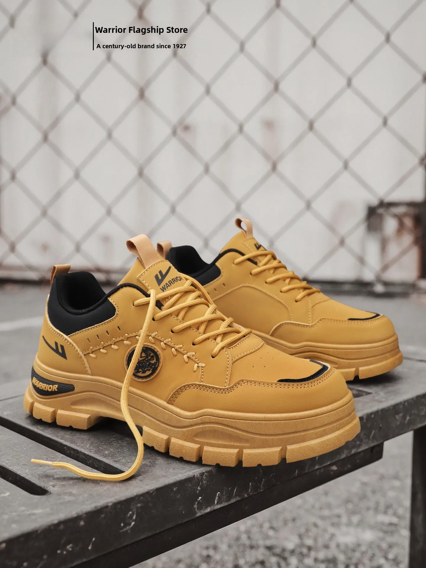 

Comfortable Casual Shoes Men's Thick Bottom Work Boots Outdoor Sports Climbing Shoes Anti-Slip Breathable Leisure Footwear
