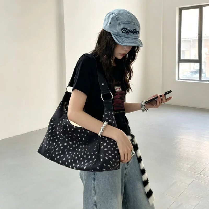 Deer Spots Schultertasche aus Kunstwildleder, Vintage-Handtasche für Damen, ideal für den Alltag im Herbst und Winter, große Kapazität, weich, lässig, mit Reißverschluss. – Detail 8