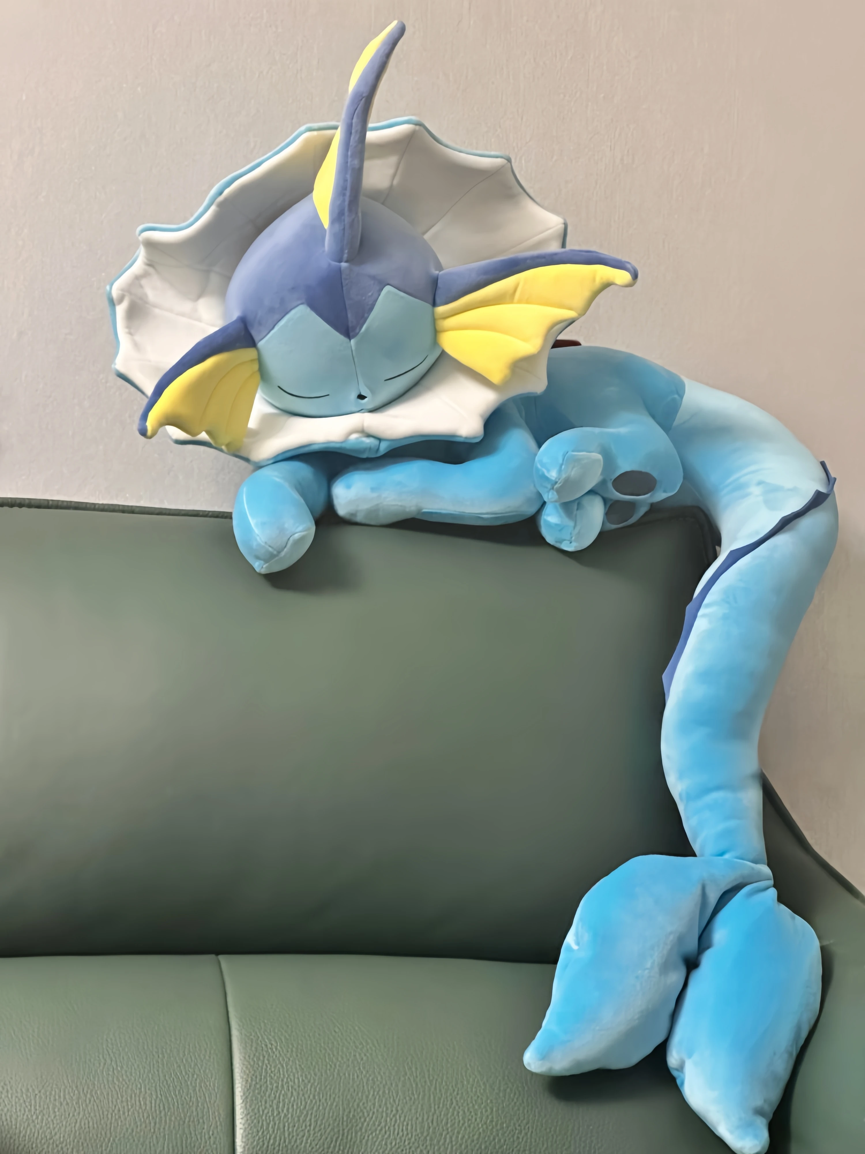 vaporeon-plush-new-eevee-evoli-sleep-plush-vaporeon-sylveon-leafeon-glaceon-peluche-stuffed-toys-cartoon-soft-sprigatito-doll