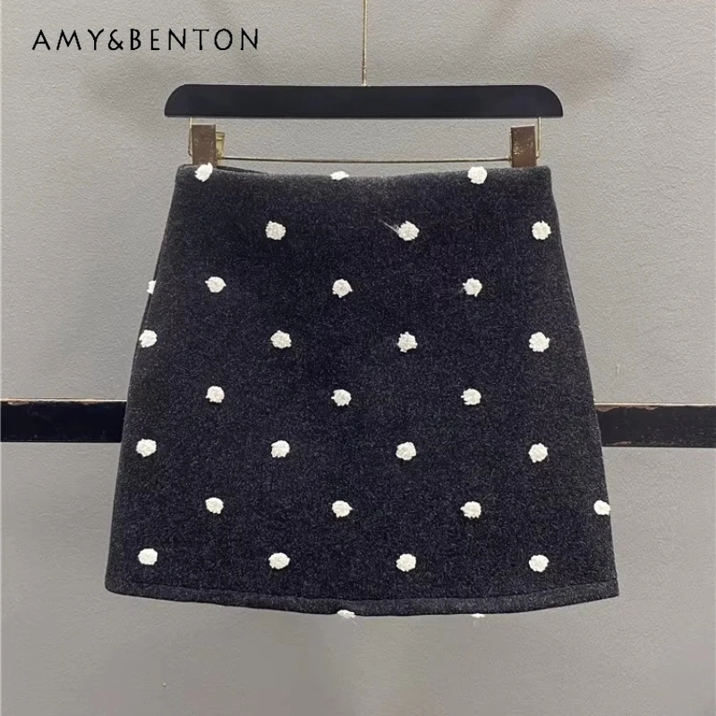 

French Retro Woolen Polka Dot Women's Skirt 2025 Autumn Winter New Elegant Sweet Slimming A-line Bodycon Short Skirts Ladies