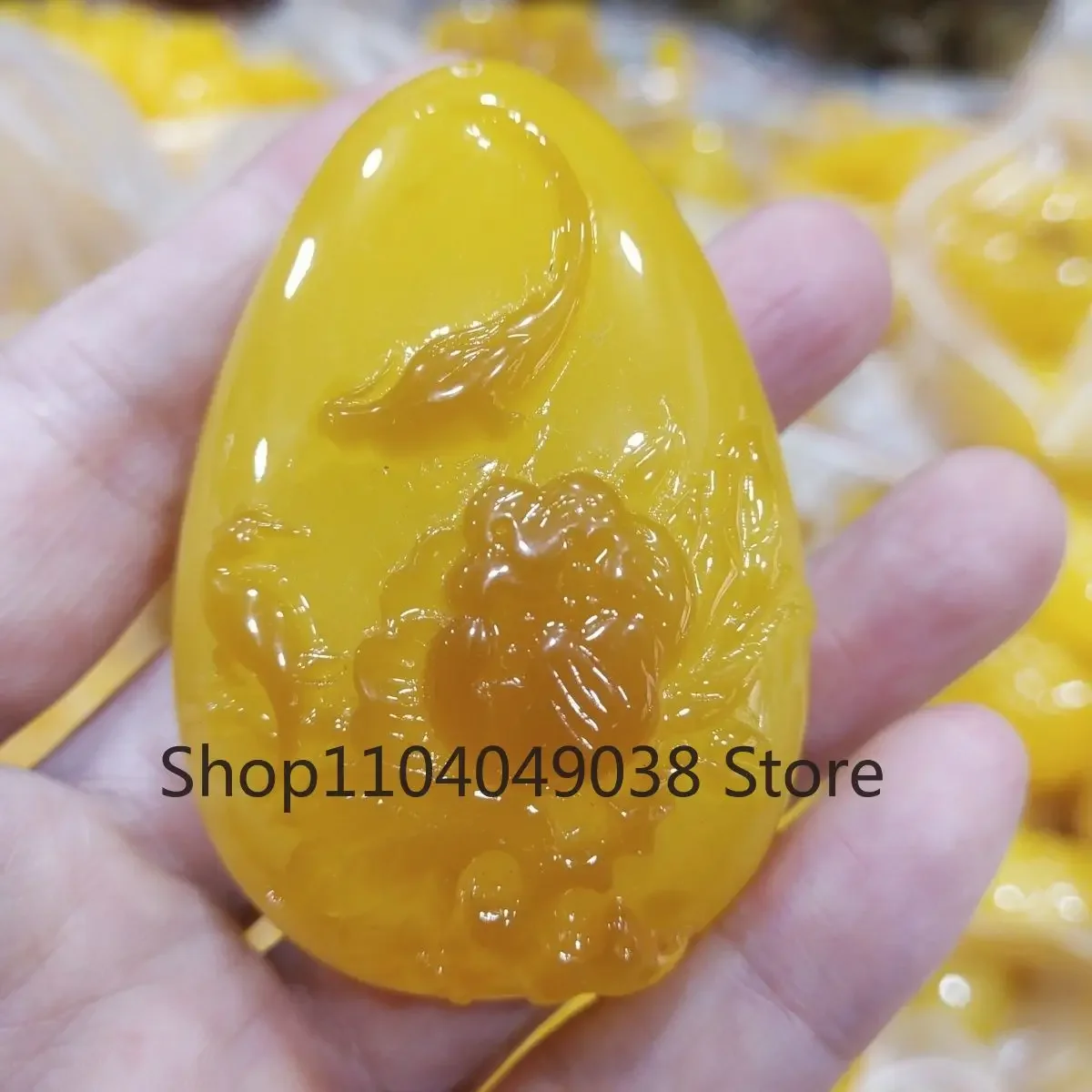

Воск ручной работы Янтарь Пчелиный воск Куриное масло Желтый пион Подвеска Мужская и женская модная подвеска-свитер-цепочка