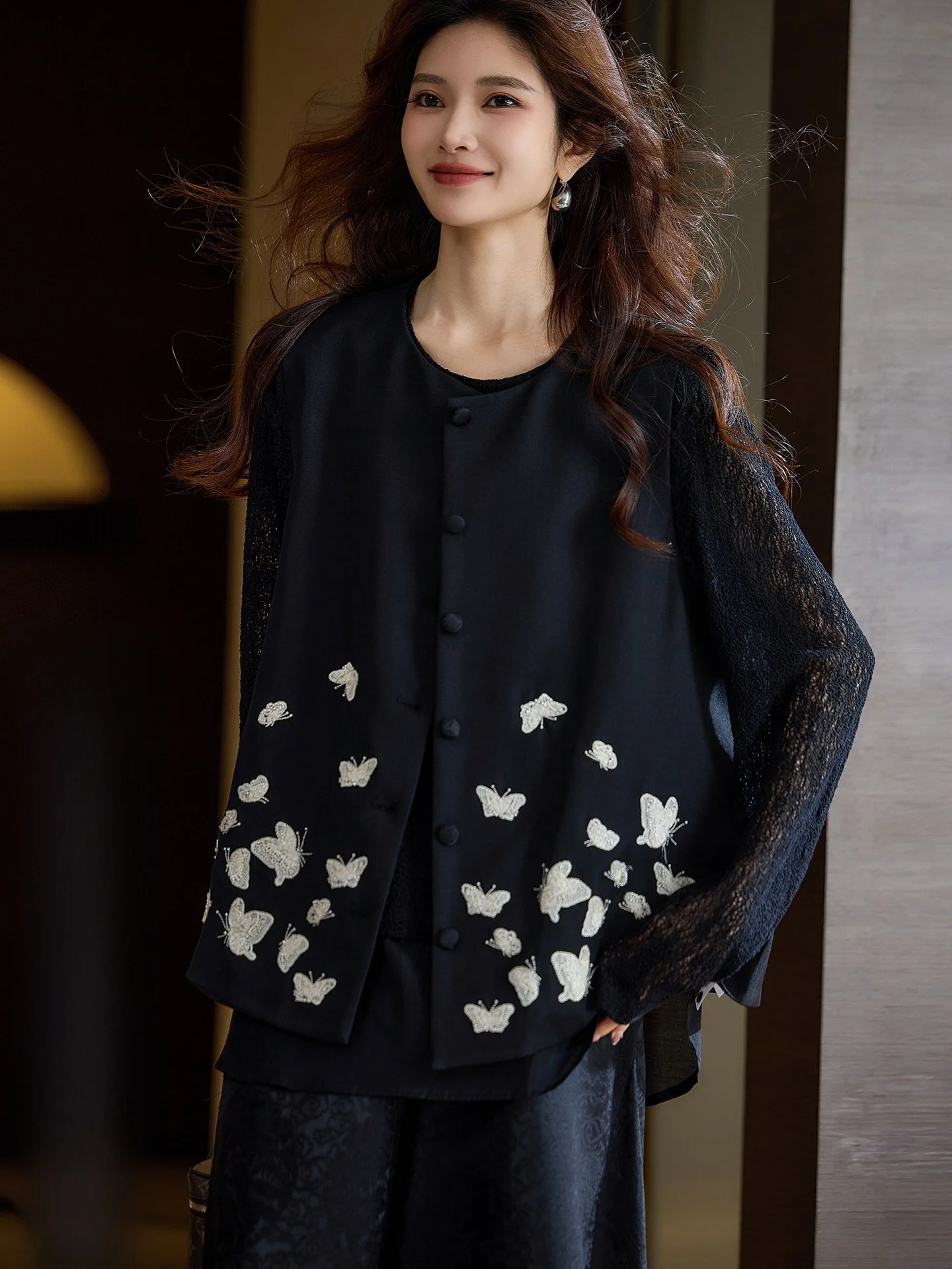 

Новая женская вышитая жилетка в китайском стиле, летняя модная уличная одежда, открытый кардиган, теплый уличный стиль, полиэстер, спа-стиль