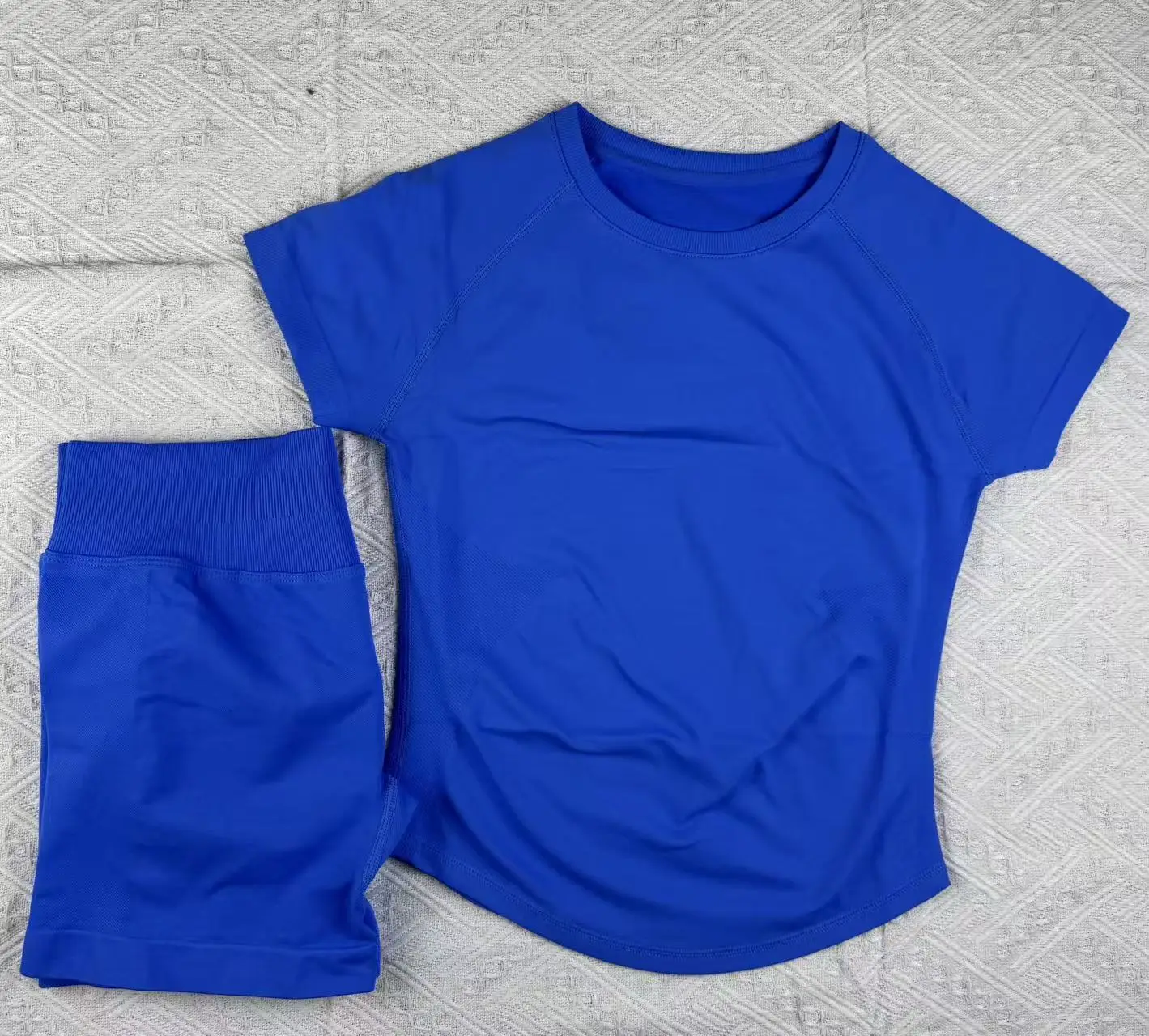 Nieuwe DFYZHE Running Fitness Set Ronde Hals Korte Mouw Naadloze Yoga Top T-shirt Fitness Set T-shirt Shorts 2-delige set