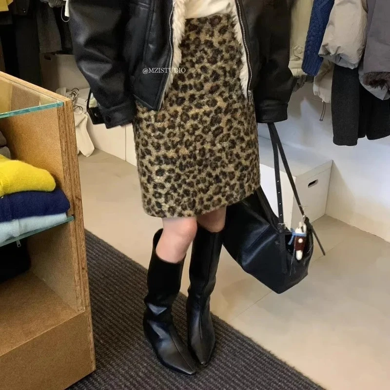 

Retro Leopard Thickened Woolen Skirt for Women's 2025 Winter New High-waisted Slimming Skirt Y2k Harajuku Streetwear Faldas New