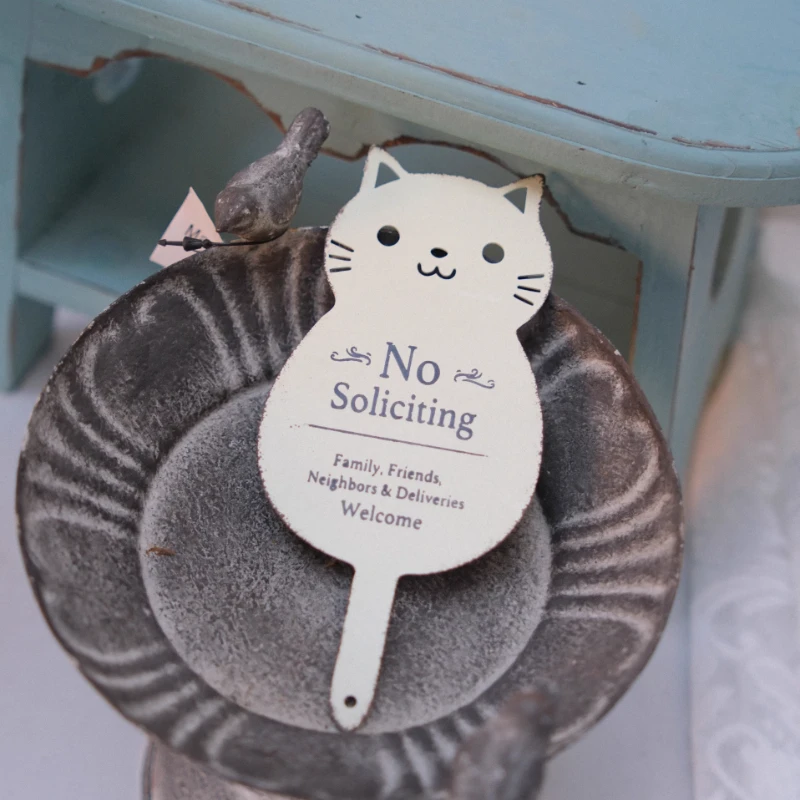 

Cute cat flower insert wrought iron ornament retro cat gardening accessories INS can be used as pendant wall hanging English