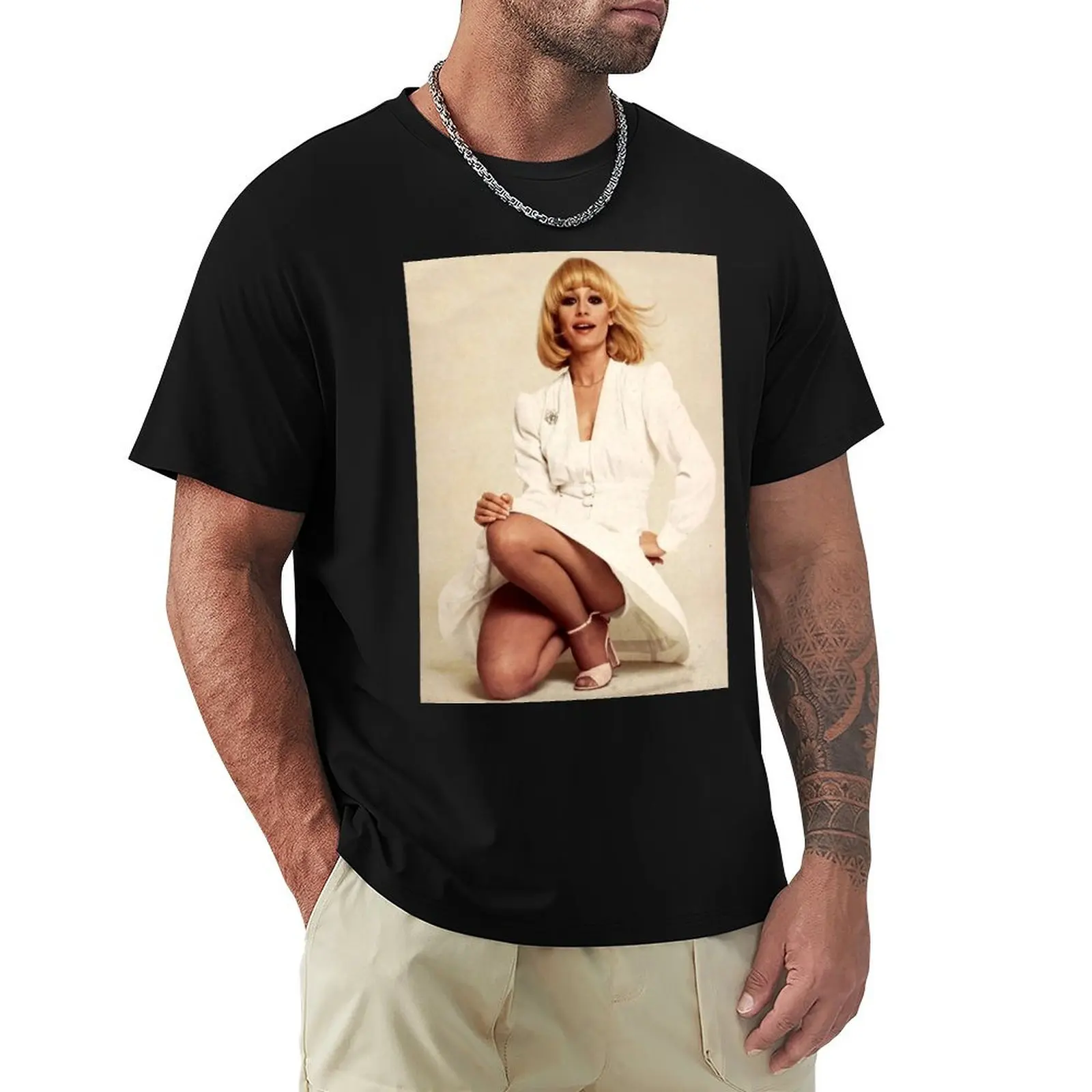 

Raffaella Poster T-Shirt Casual Basic Short Sleeve T-Shirt