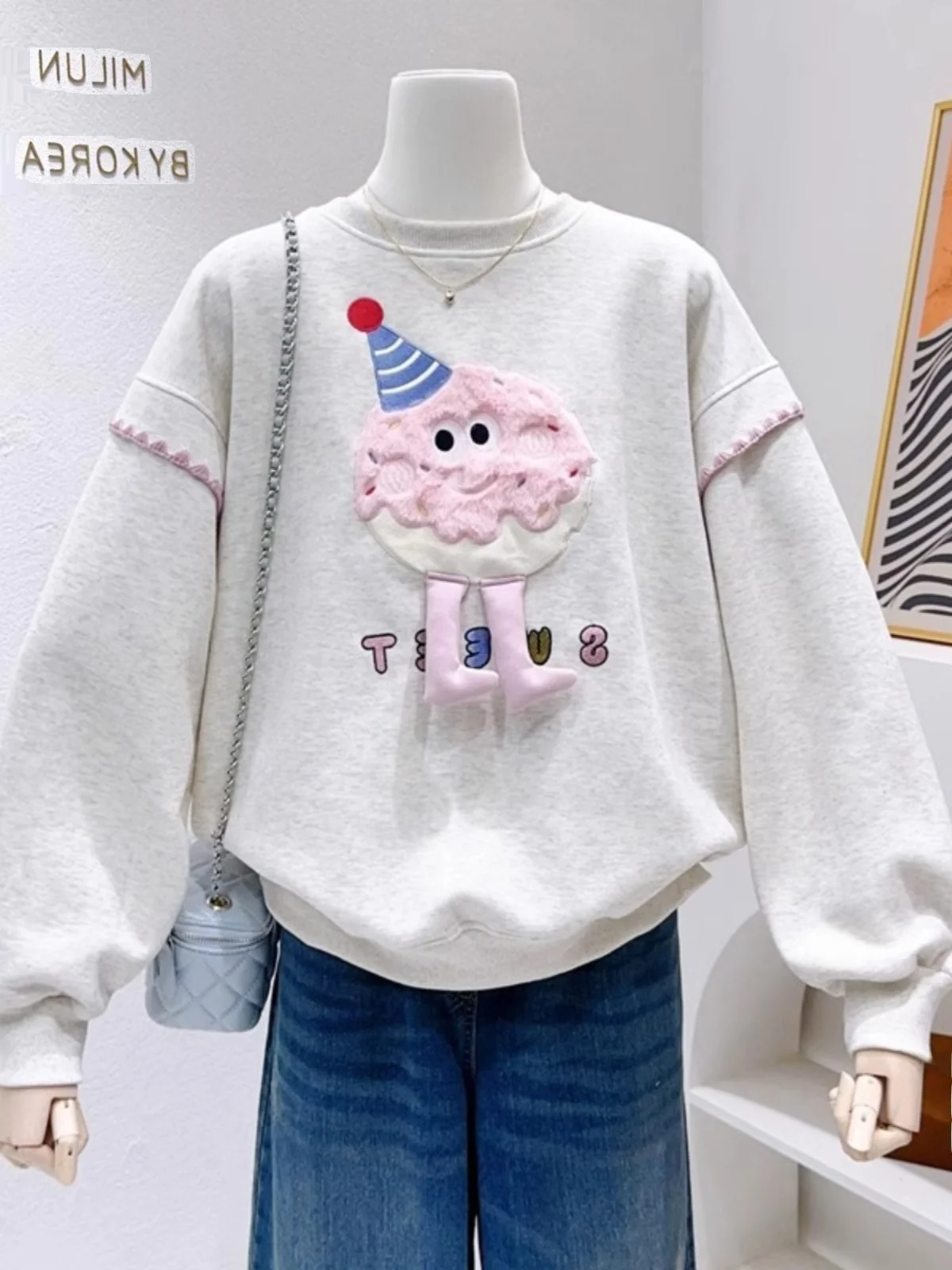 

Женская толстовка больших размеров с круглым вырезом и вышивкой, свободного кроя, тонкая, в корейском стиле, повседневная, удобная, для весны и осени