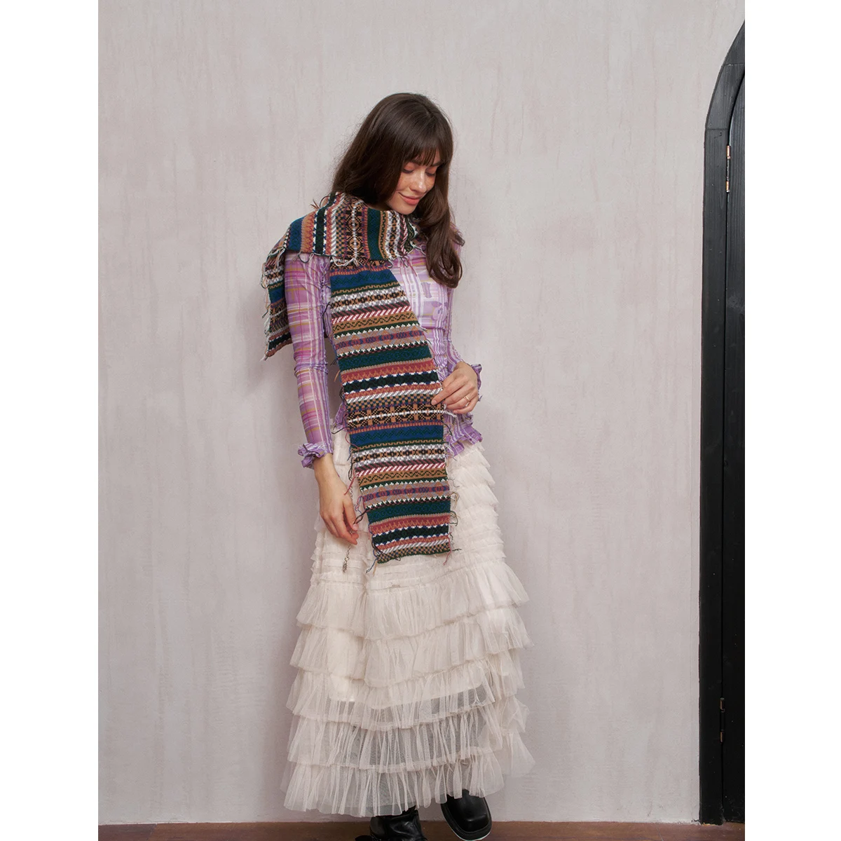 قطعة واحدة من وشاح الصوف المحبوك متعدد الألوان مع شرابات، ناعم، مقاوم للبرد، متعدد الاستخدامات لتدفئة الرقبة