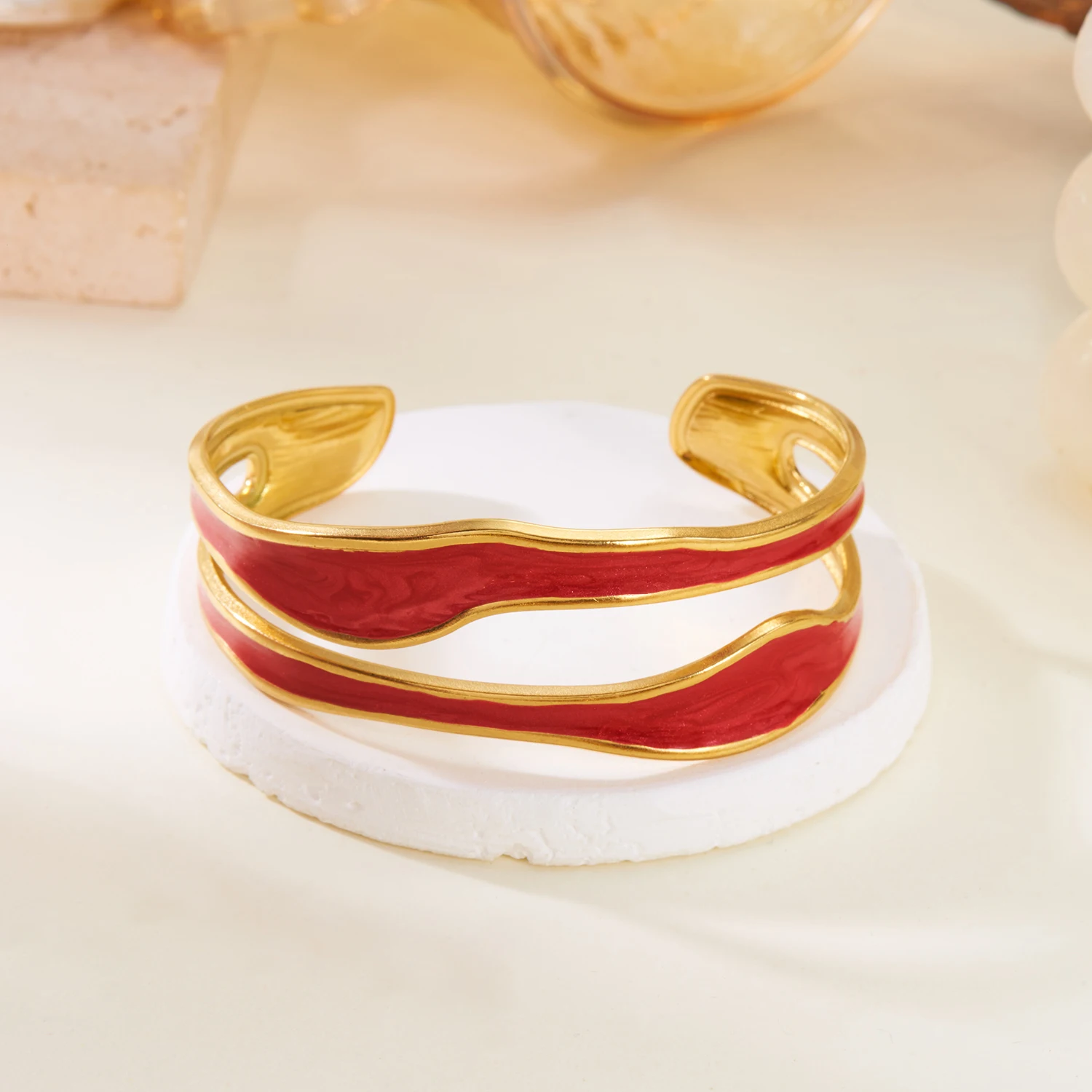 Offenes Vintage-Armband aus weißem Emaille-Edelstahl für Damen, einfaches Metall, unregelmäßige Form, geometrisches Armband, kein Verblassen von Schmuck – Detail 17