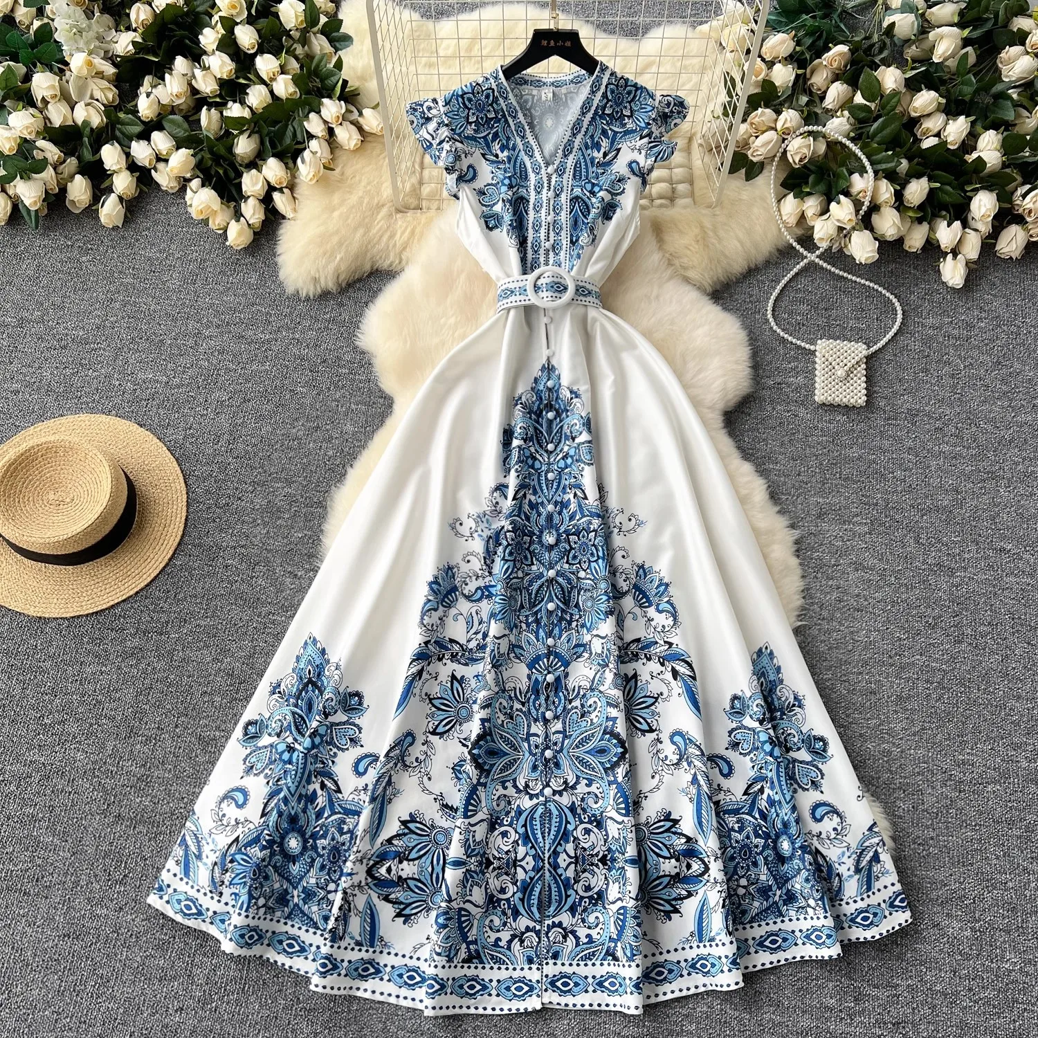 

2024 New Elegant Vintage Summer Holiday Long Dress Bohemian Women's V Neck Ruffles Flying Sleeve Flower Print Belt Maxi Robe