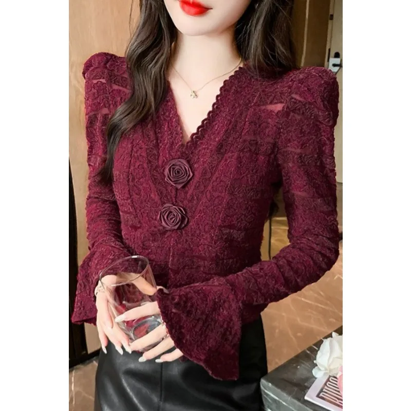 

French Three-dimensional Flower Jacquard Lace V-neck Shirt for Women Autumn Retro Slim Slim Bell Sleeve Top