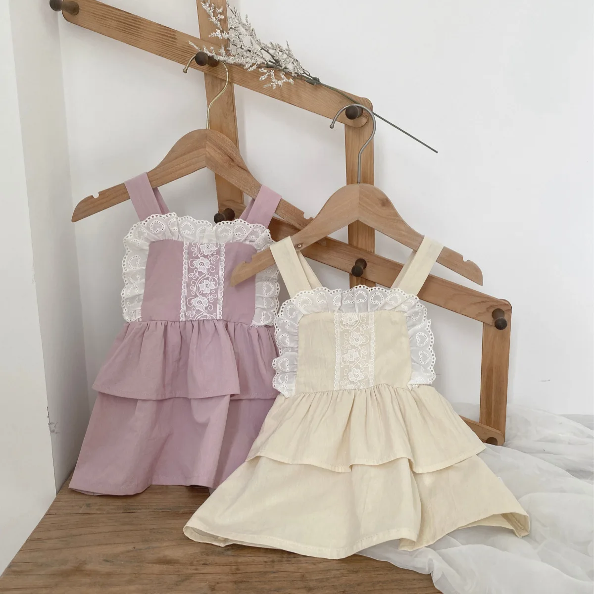 2026 Autumn New Baby Girl Sleeveless Vest Dress Cotton Infant Sweet Lace Princess dress toddler cute Tiered Dress