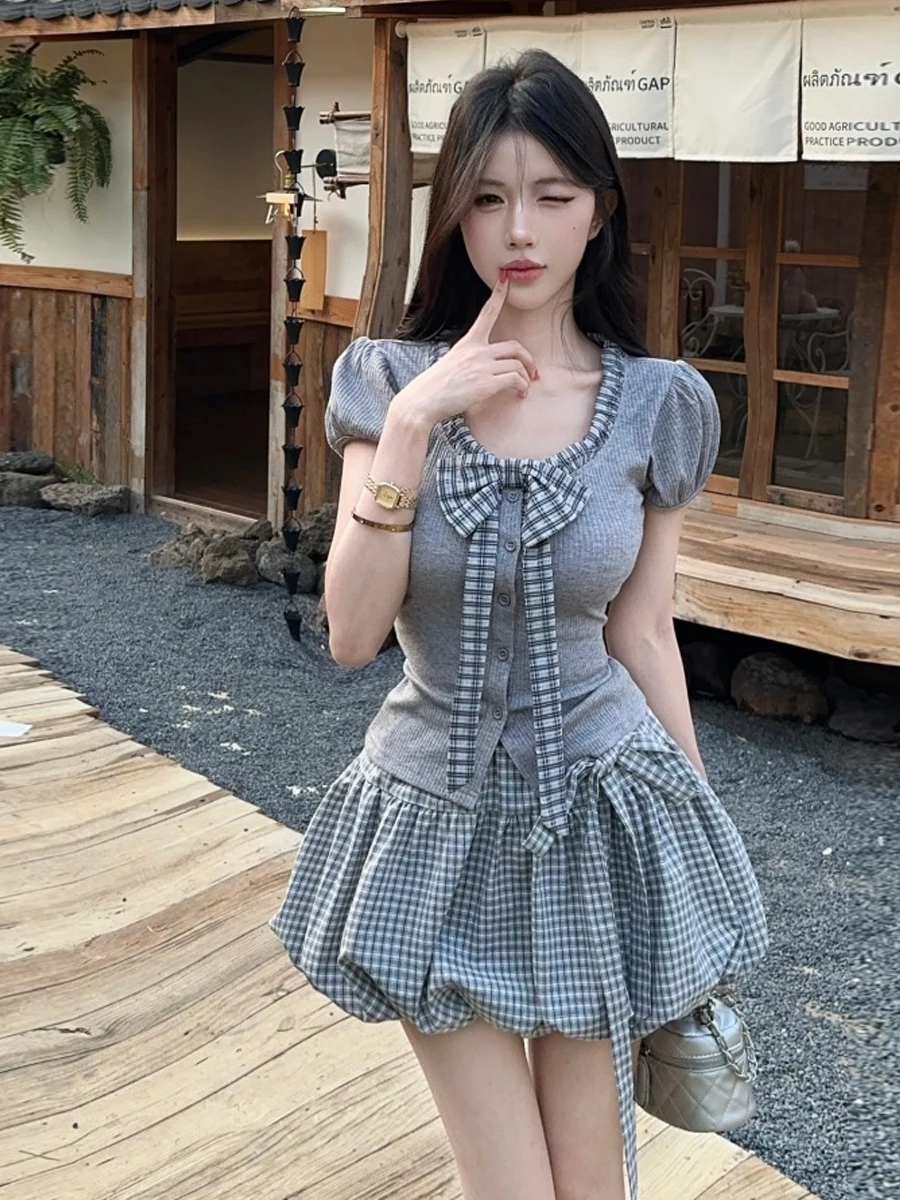 

Sweet Retro Knot Splice Pure Desire U Neck Bubble Sleeve T Shirt Plaid Puffy Flower Bud Short Skirt Pants Set