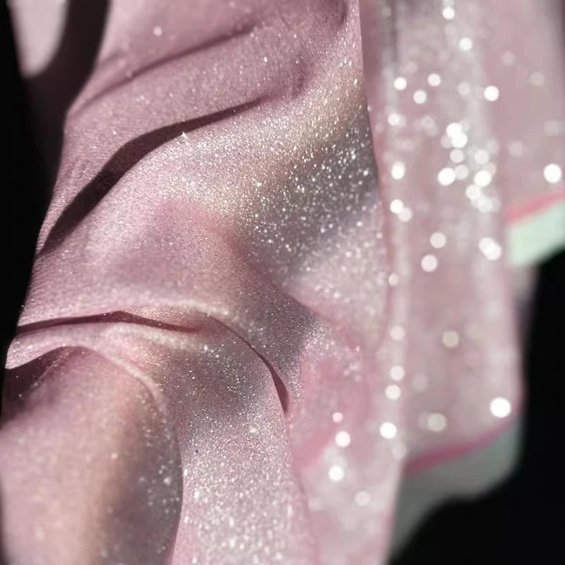 Tessuto di design per abiti da sposa da palcoscenico per cucire in tessuto lavorato a maglia con cielo stellato in polvere d'argento scintillante rosa