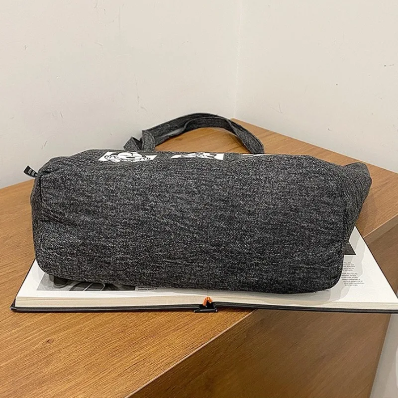 حقيبة يد ديزني ميكي ماوس القماشية للنساء حقيبة كتف ذات سعة كبيرة باللون الأسود للسفر والتسوق والمدرسة #5