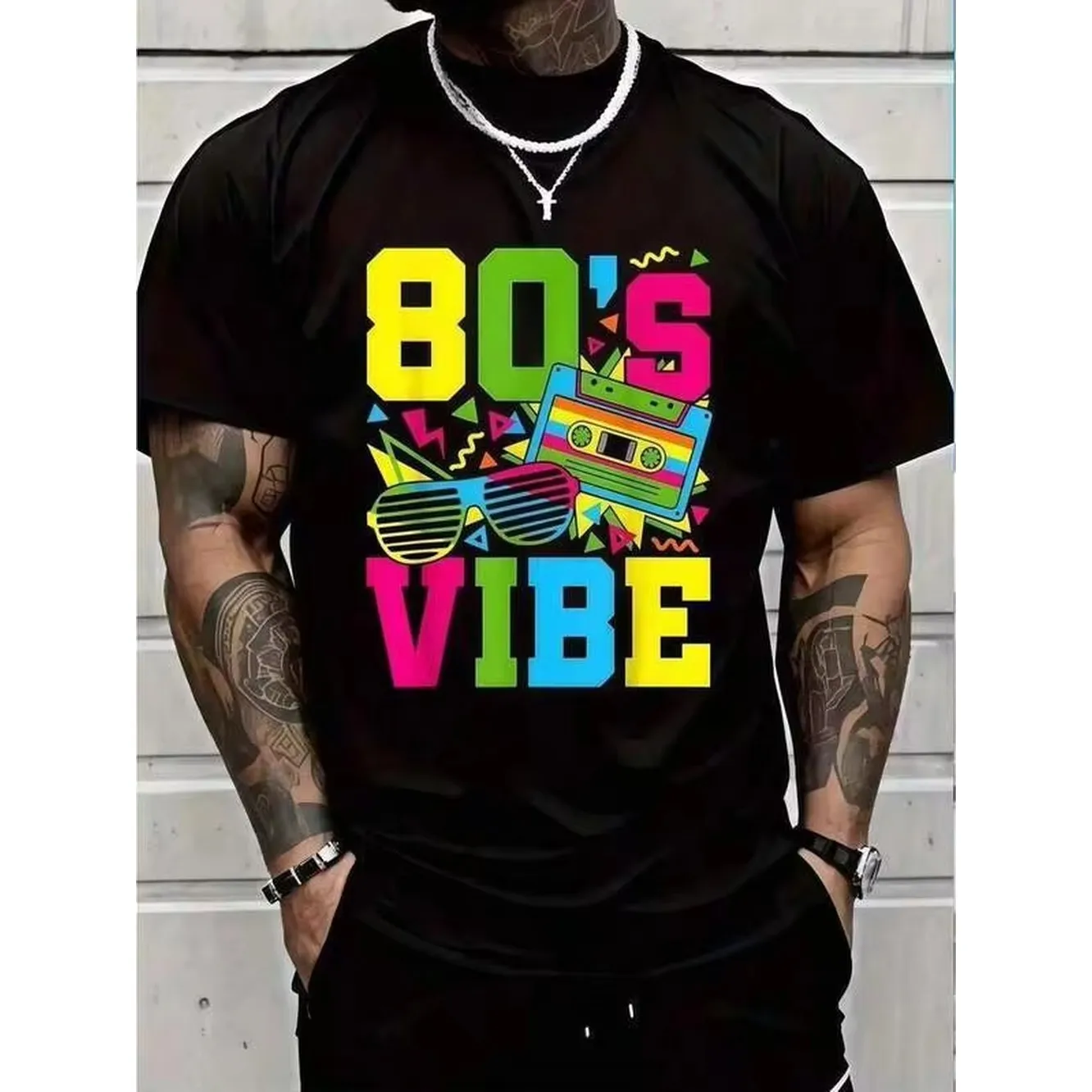 1pc Retro 80s Vibe Print Black TShirt, Unisex Casual Crew Neck Tshirt, Plus Size Men's Clothing 5XL, Lightweight 220gsm Knit Fabric, Machine Washable, For Spring/Summer/Fall, Halloween, Christmas, Valentine's Day