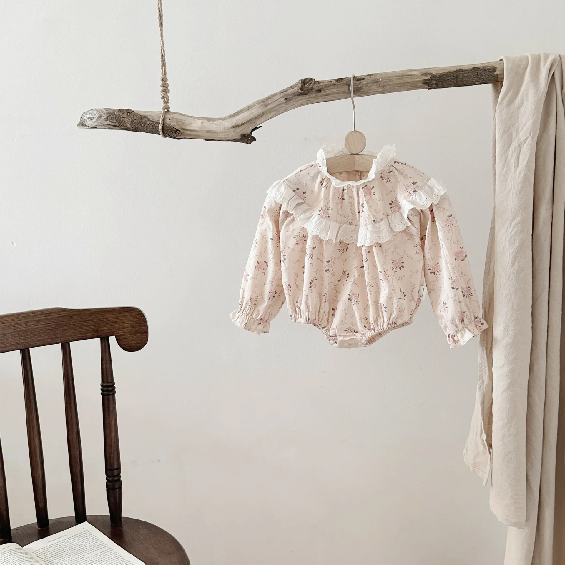 Pelele de flores para niñas, ropa de bebé, encaje Floral, manga larga, Princesa, informal, a la moda, primavera y otoño, 2024