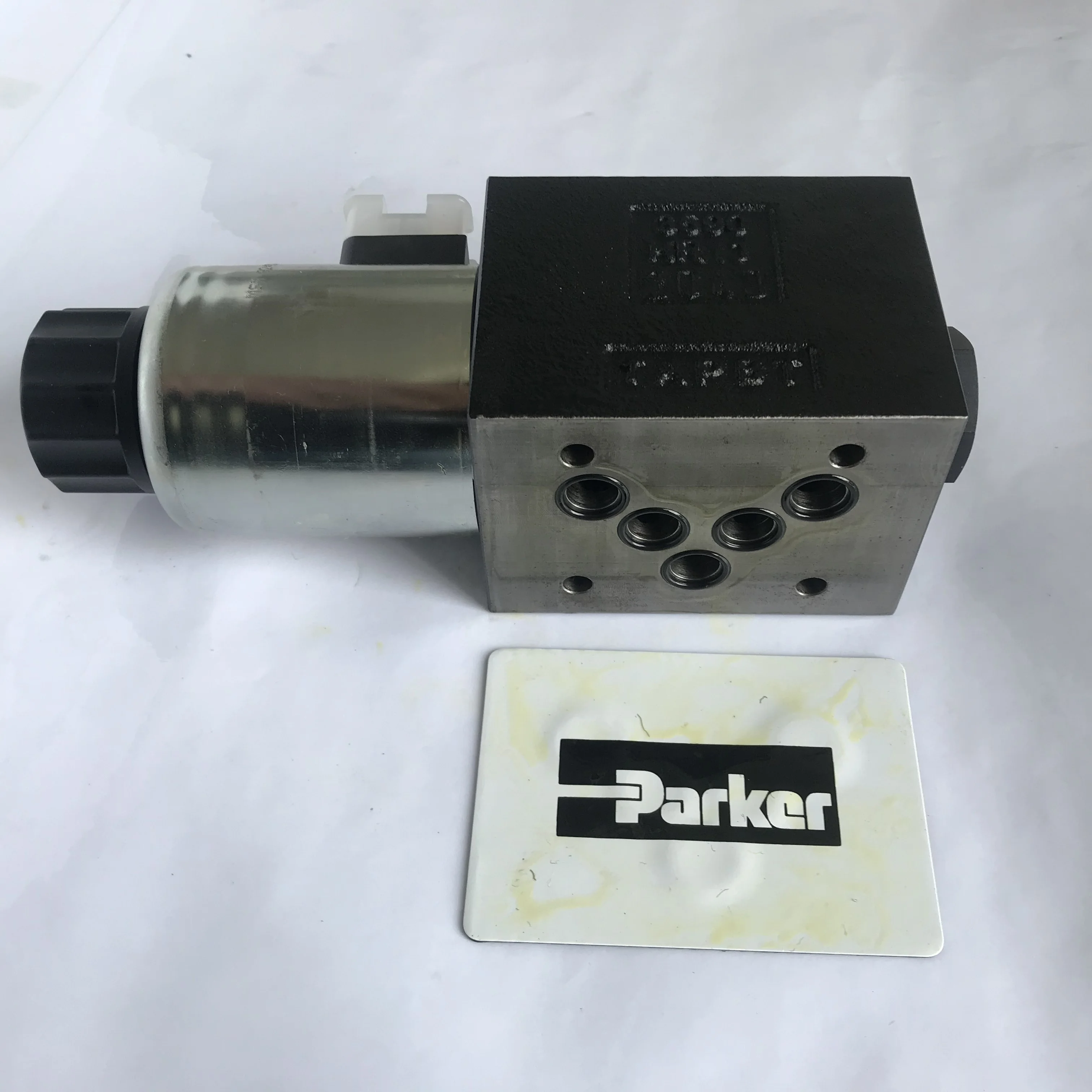 صمام بكرة p arker صمام الملف اللولبي الاتجاهي D3W020BNJW42 صمام الملف اللولبي المغلق عادة