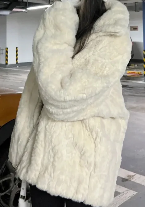 2025 ملابس نسائية معطف سميك وفضفاض من الفرو الصناعي شتاء جديد 1130 #3