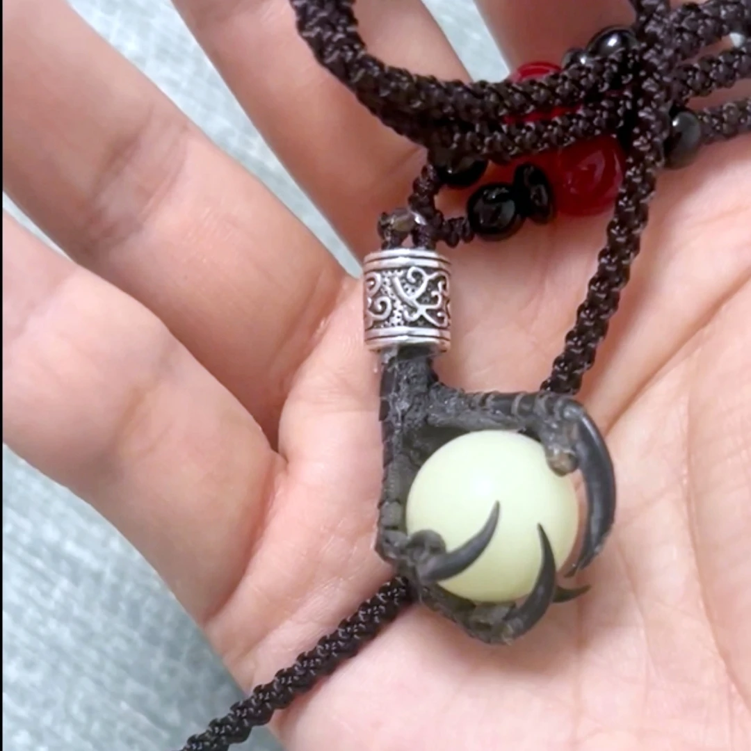 2217 اليدوية الطيور براثن ليلة اللؤلؤ قلادة خمر القوطية نمط قلادة الإبداعية هدية عينة عمل فني ديكور الهالوين