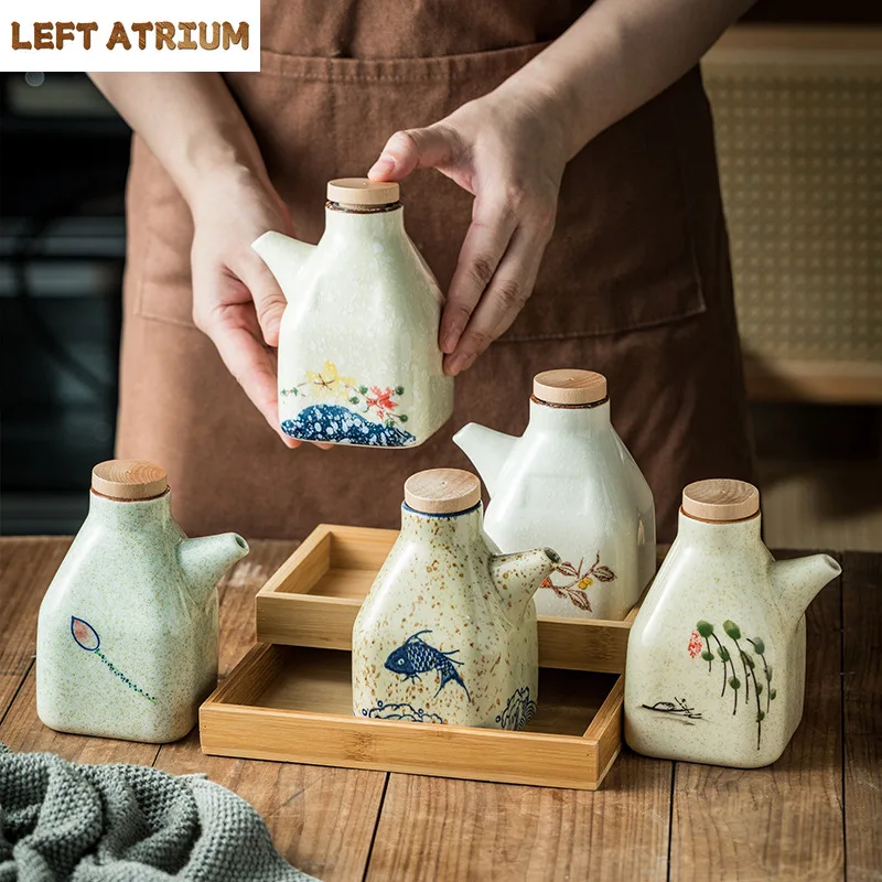 

Ceramic Clear Color Oiler Japanese Retro Cuisine Seasoning Bottle with Handle Sauce Boat Vinegar Pot Japanese Style Creative