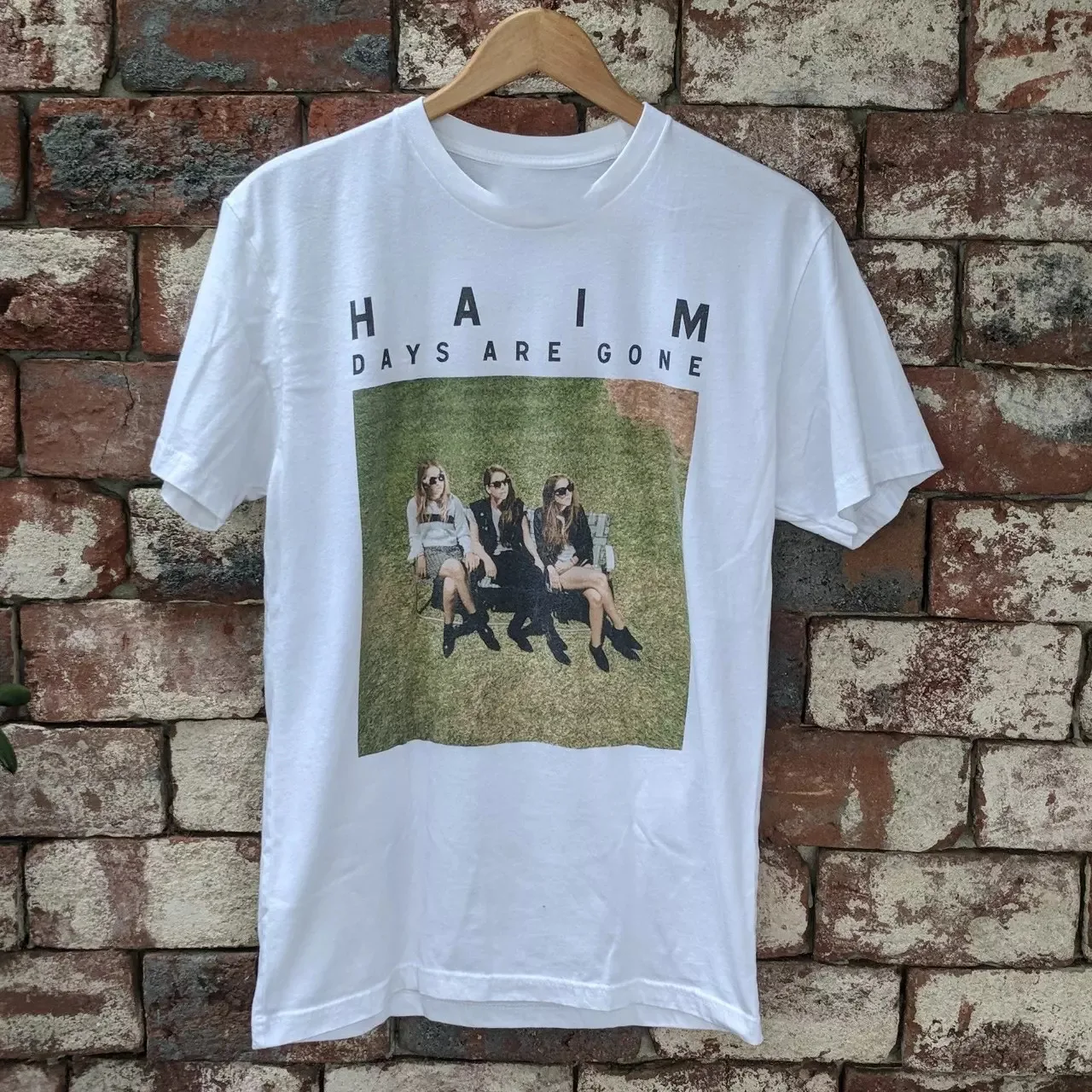 

Rare Haim Band Days Are Gone Album T Shirt Full Size S-5XL
