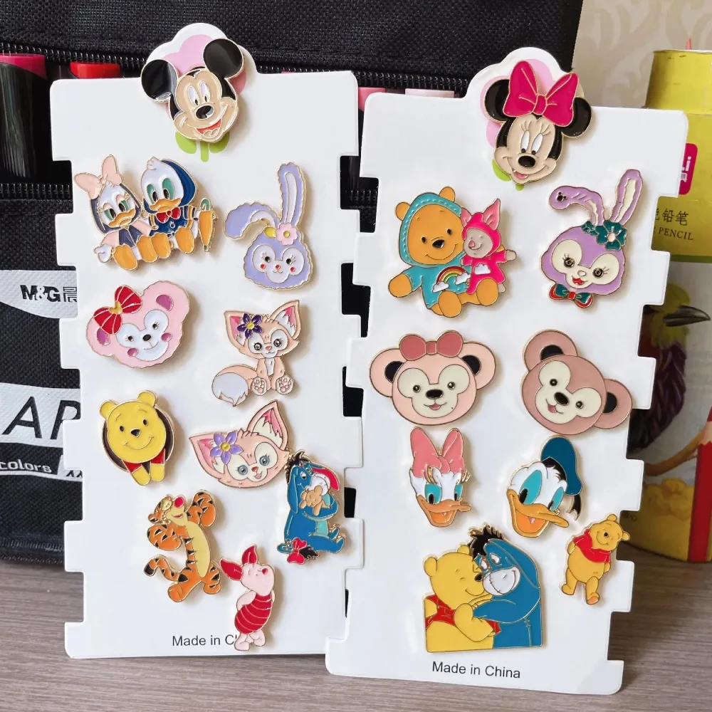 Disney-Broche Figuras de Ação Anime para crianças, Cute Cartoon Jewelry, Stitch, Mickey, Minnie Mouse, Winnie, Esmalte, Presentes de Aniversário