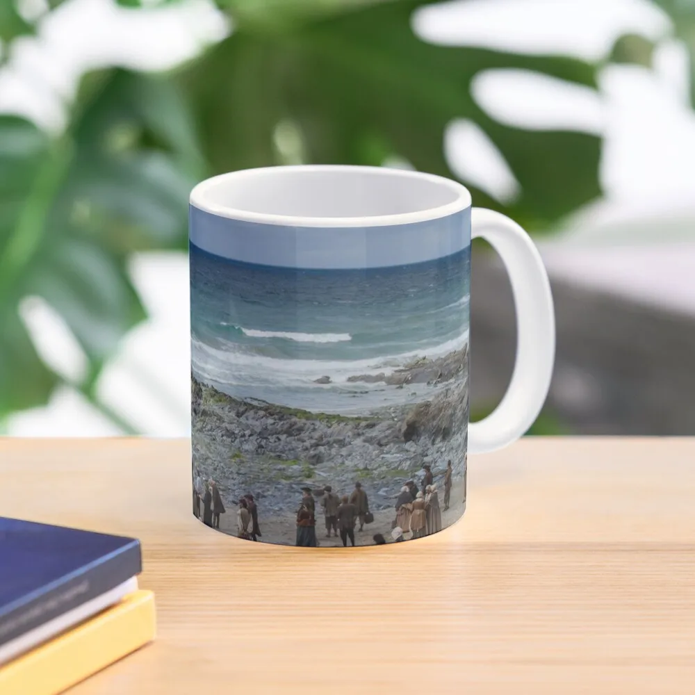 Poldark,The Cast of Poldark on the beach in Cornwall Coffee Mug Mug Beer Customizable Cup Thermal Mug For Coffee