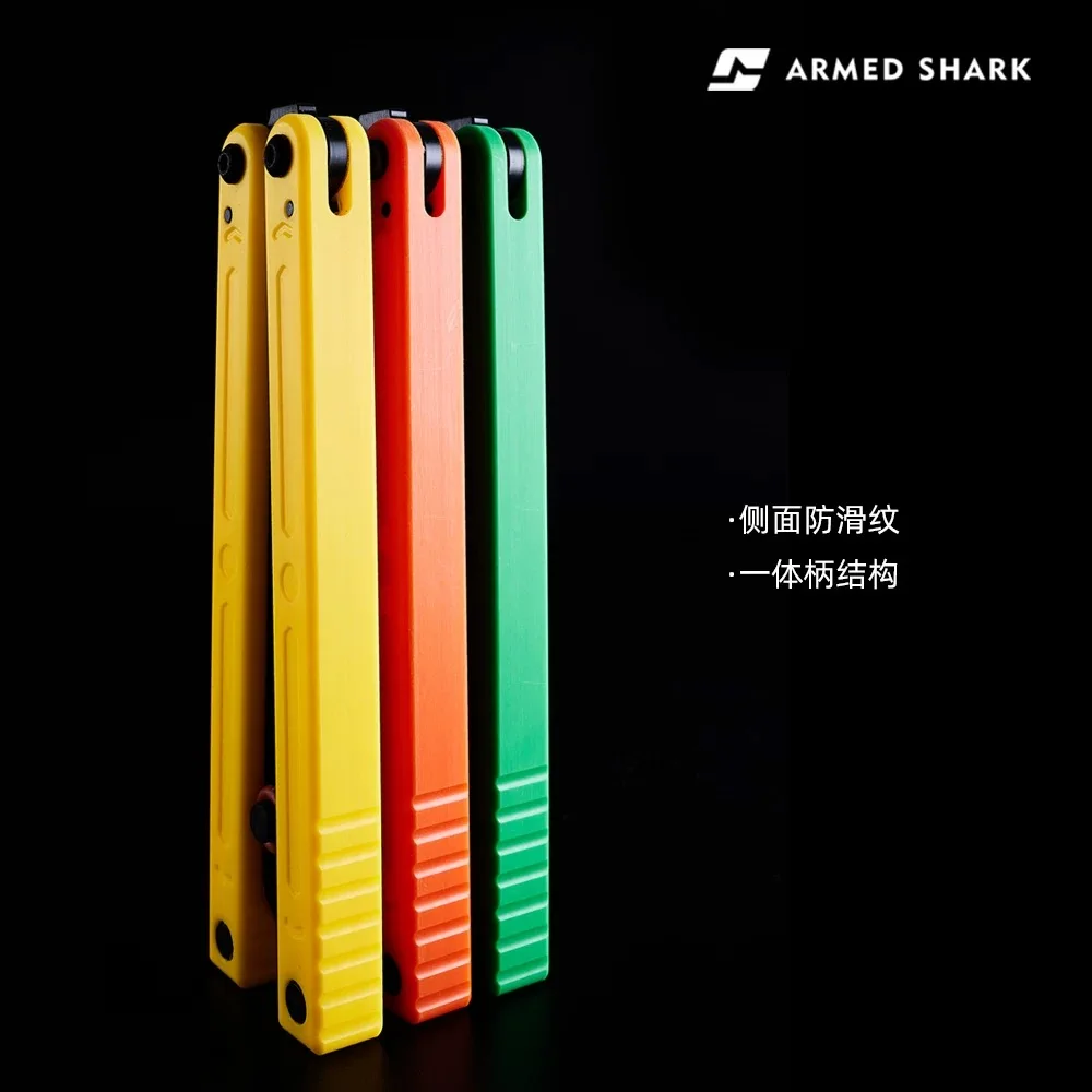 Imagem -02 - Armed Shark Squiddy-wh Clone com Acmetal Handle Material Bucha System Trainer