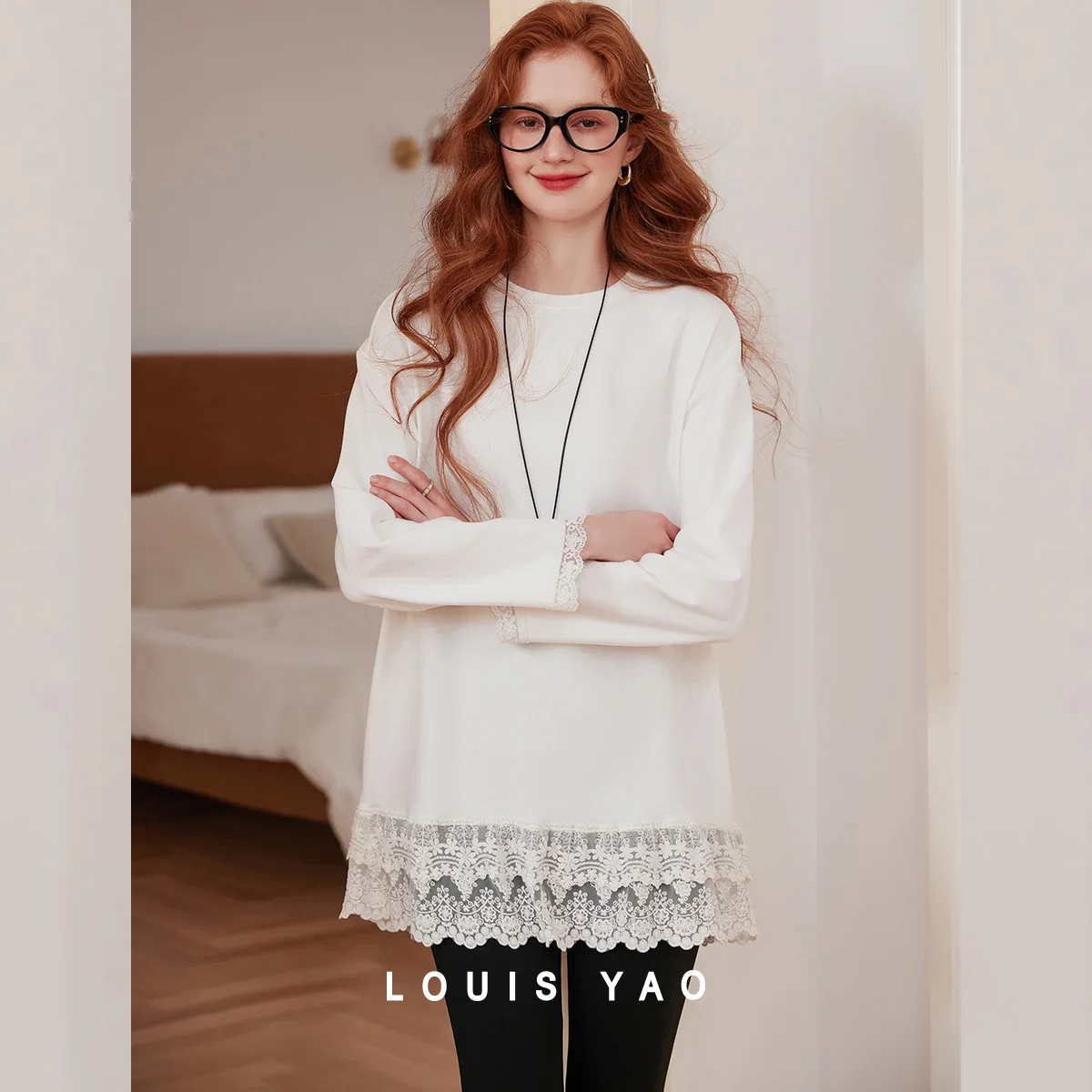 

LOUIS YAO New Sweet Thickened Women's T-Shirt 2025 Autumn/Winter Loose Slightly Stretchy Top Patchwork with Lace Trim Tees