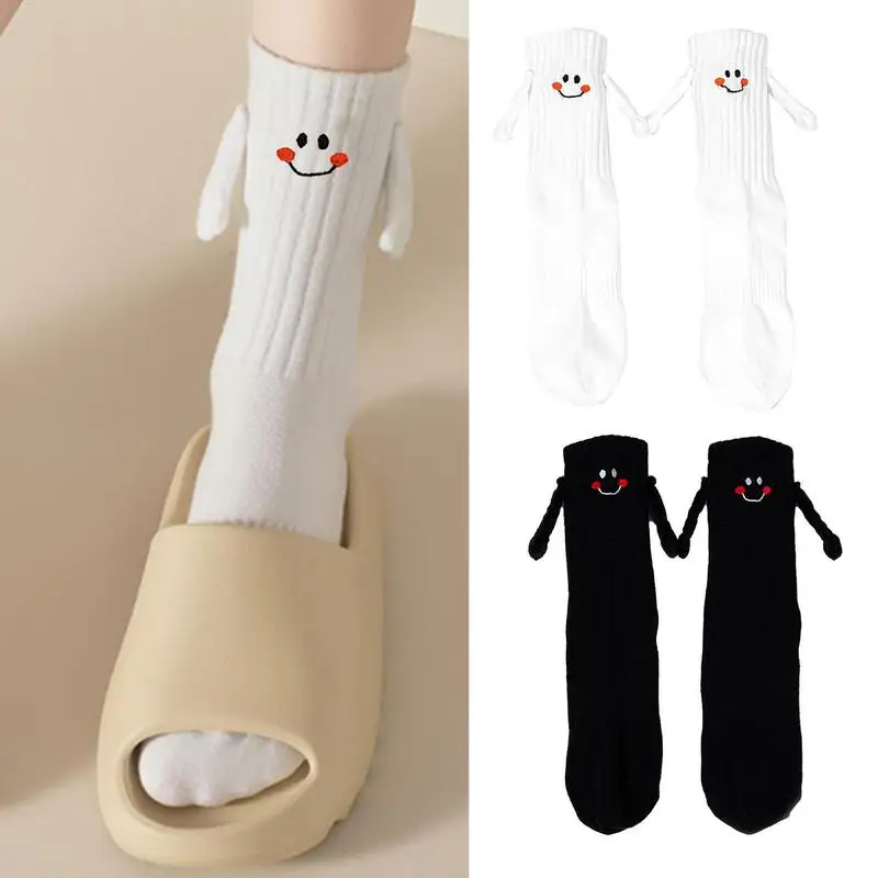 Magnetic Holding Hands Socks Breathable Cotton Couple Socks for Adults Soft Socks with Vivid Expression for Lovers Gift