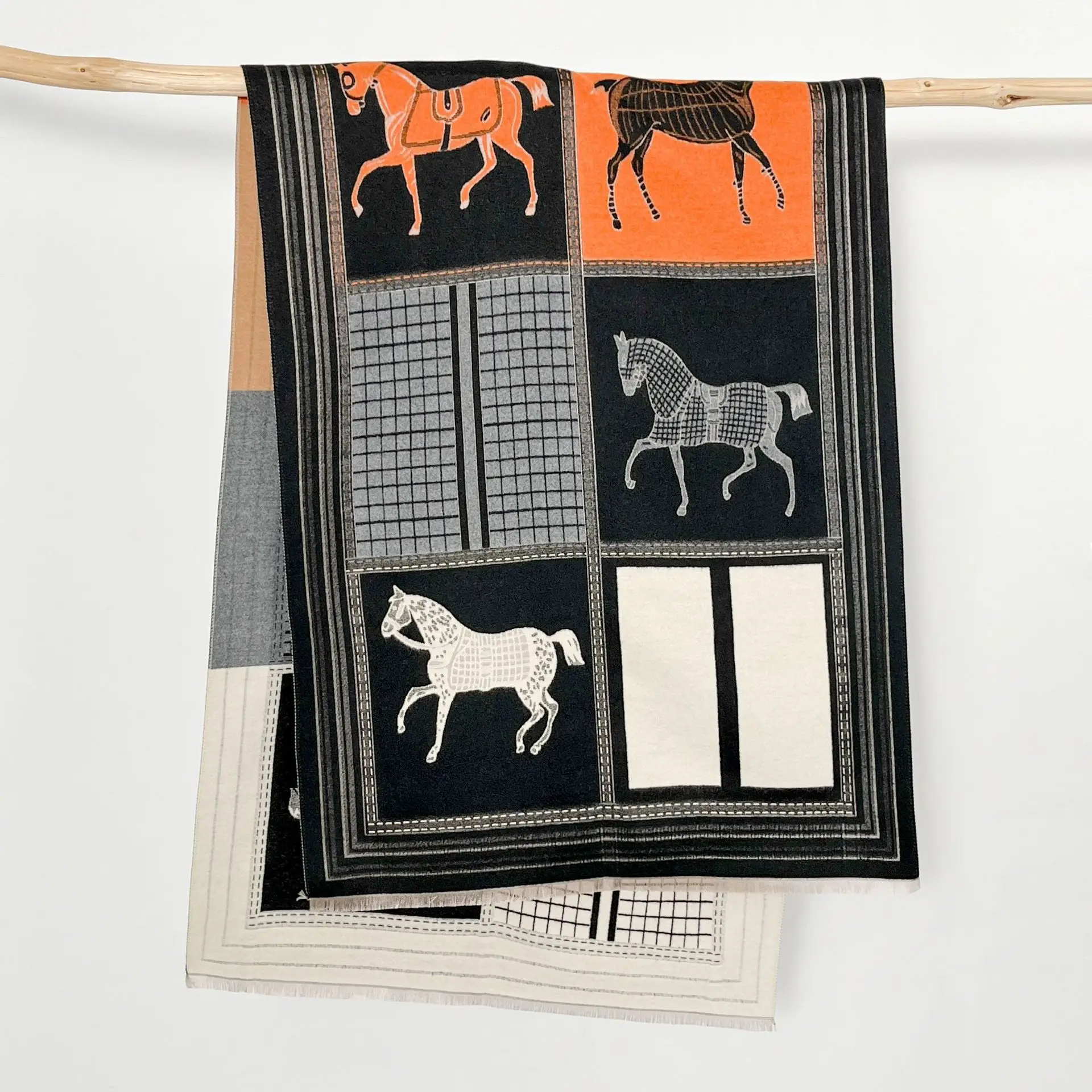 الكشمير السميك مثل وشاح المرأة المألوف شيك نمط الدفء كومة اللون تصميم فاخر يشعر طويل الحجم موسم الشتاء