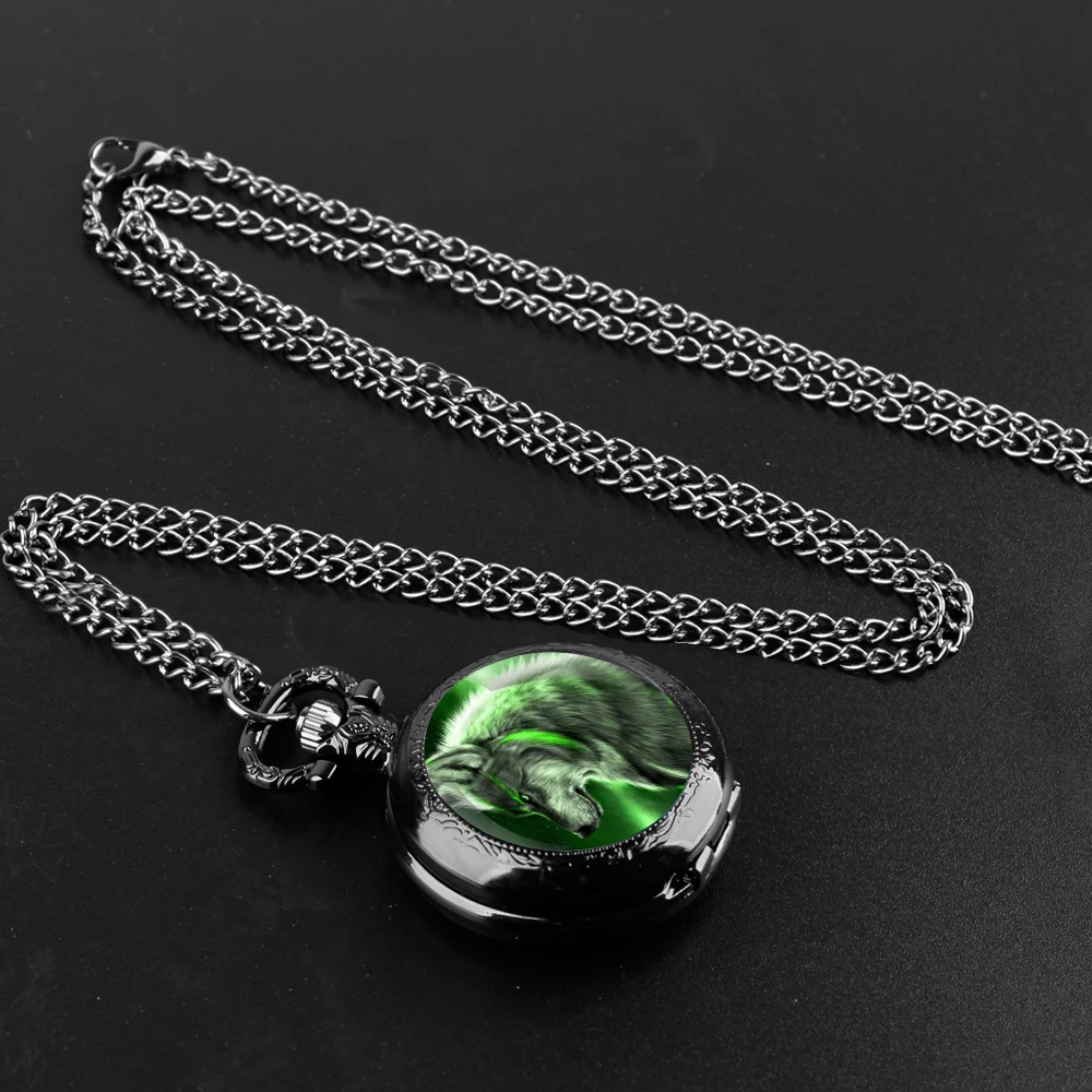 Reloj de bolsillo con diseño de lobo verde para hombre y mujer, pulsera de cuarzo con cúpula de cristal, cadena duradera, esfera de números árabes, regalos creativos