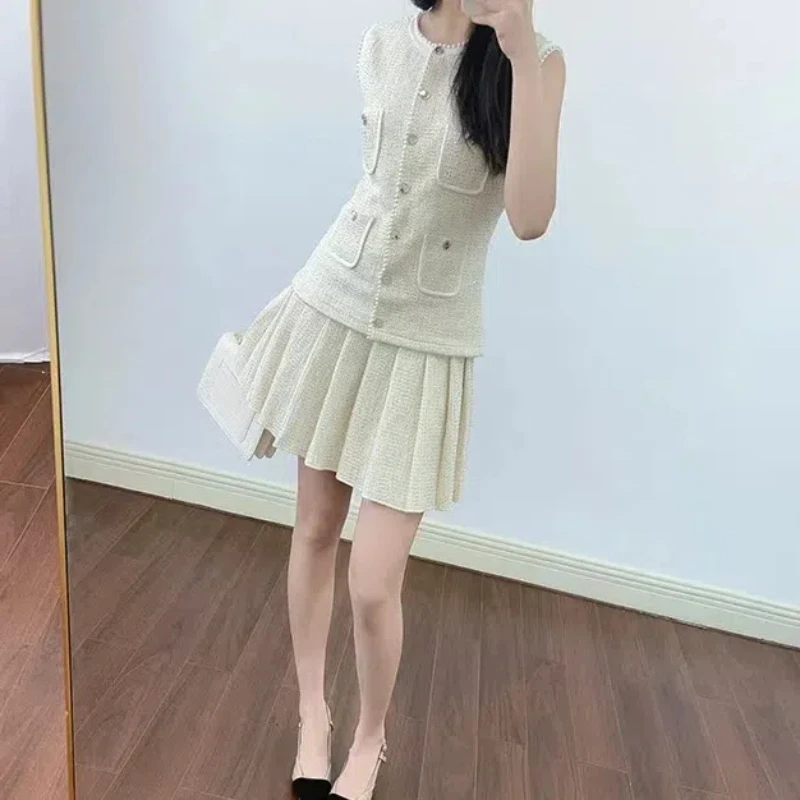 Fashionable Two-piece Set with Heavy Beading and Elegant Sleeveless Vest + Pleated Skirt 2025 Early Spring New Style Skirt Sets