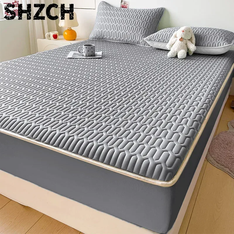 Summer Bedspread, Three-piece Set of Icy Silk Felt, Class A Quilt, High-end Bed Cover, Protector