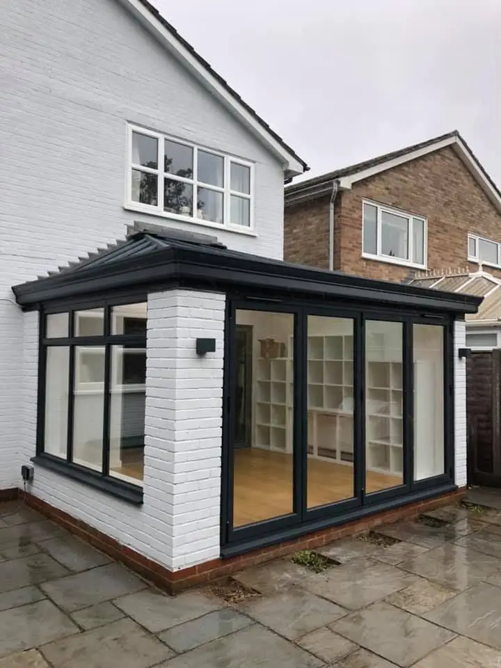 

Soundproof Aluminum Folding Doors for Commercial Building Exterior Patio Bifold Doors with Heat Insulation Waterproof Glass Door