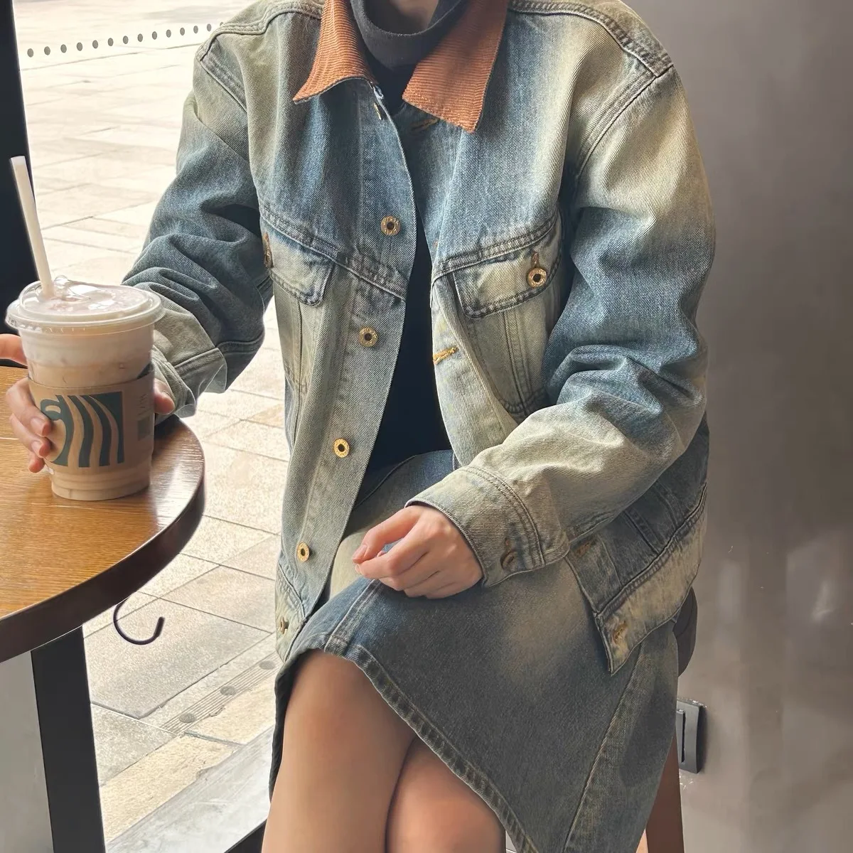 New Vintage Washed Blue Corduroy Collar Retro Drop Shoulder  Denim Jacket For Women