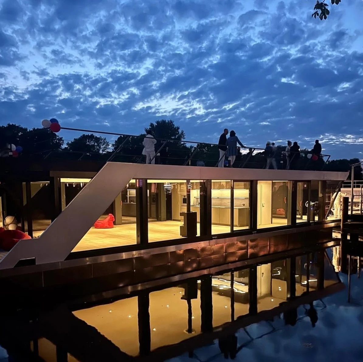 2026 New Design HB-1200 Advanced Home Automation Smart Cabin Cruiser Best Modern Floating Home for Waterfront Living  Boat House