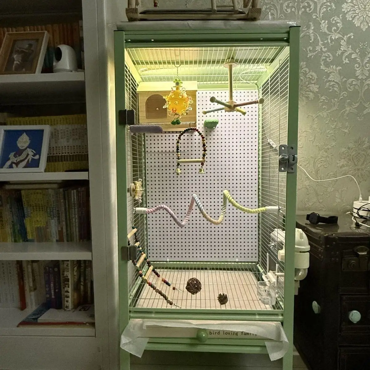 Hand rubbing bird cage bird villa bird nest with wheels with lamp belt peony small sun Xuanfeng monk golden sun