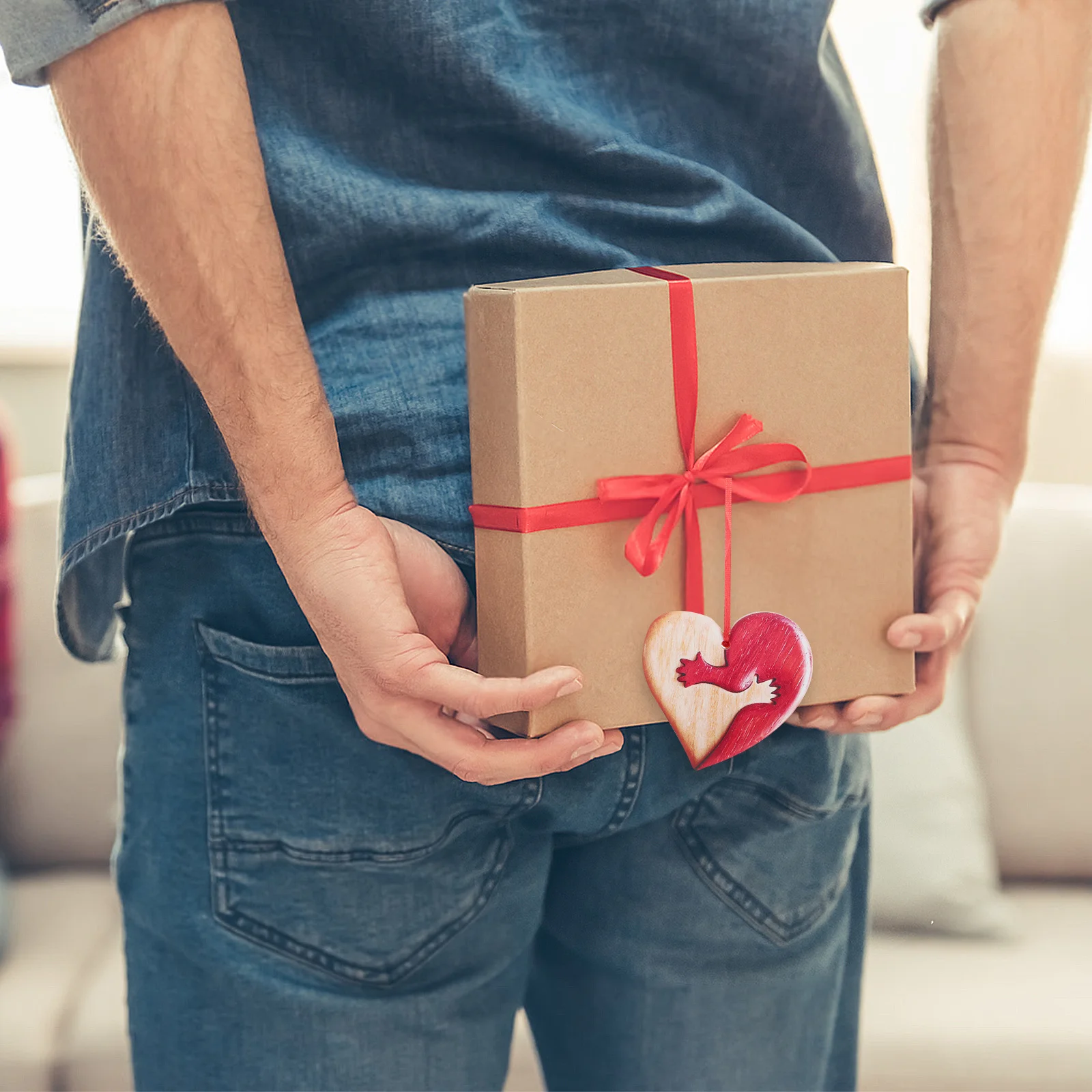 

Heart Shaped Wooden Valentine's Day Hanging Ornament Rustic Romantic Decor for Car Home Bag Charm Romantic Valentine's Gift