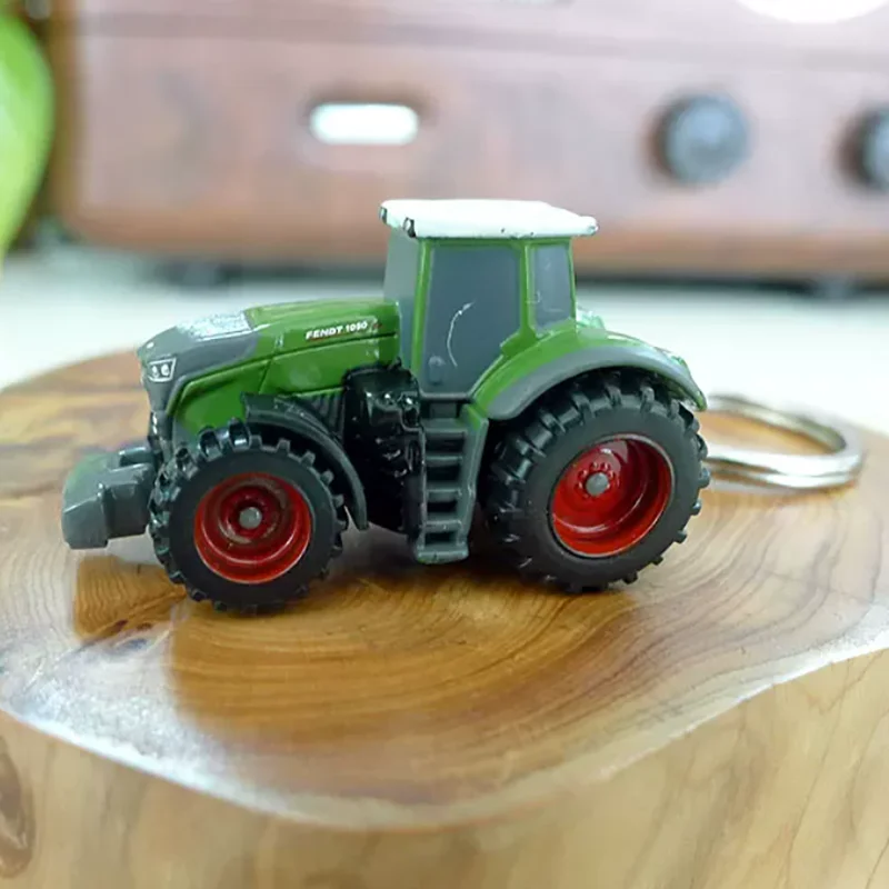 （No Retail Box）UH 1:128 Fendt 1050 Vario Tractor Alloy Keychain Model Souvenirs Gift Decoration Toy Collectibles Replica