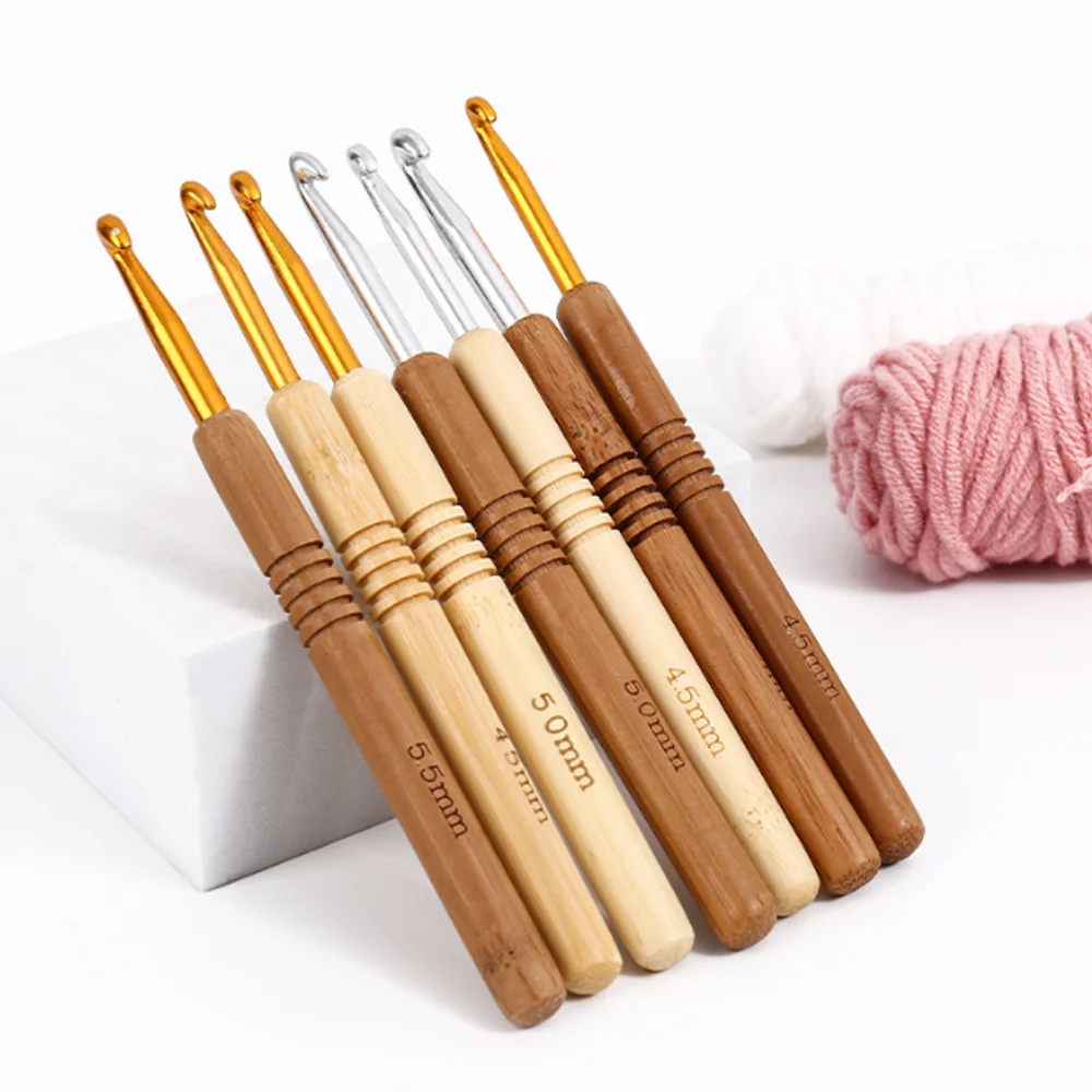 

Bamboo handle carbonized crochet hook - DIY knitting tool, sweater crochet hook set (suitable for beginners) - needle in random