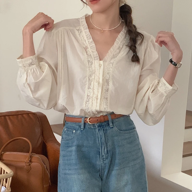 시크한 브이넥 레이스 트림 루즈 캐주얼 버블 슬리브 셔츠 여성용 봄 패션 우아한 스플라이싱 스타일 다용도 캐주얼 셔츠
